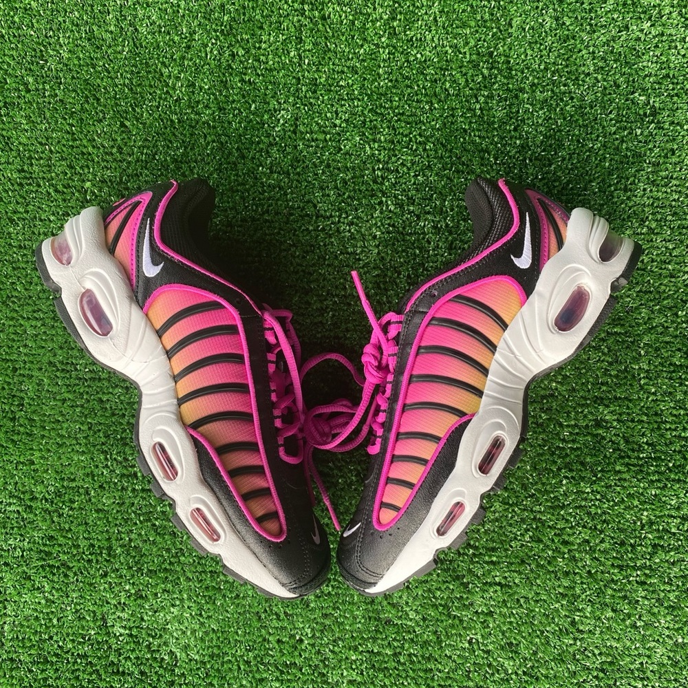 Nike Air Max Tailwind IV Women's Black Sneakers